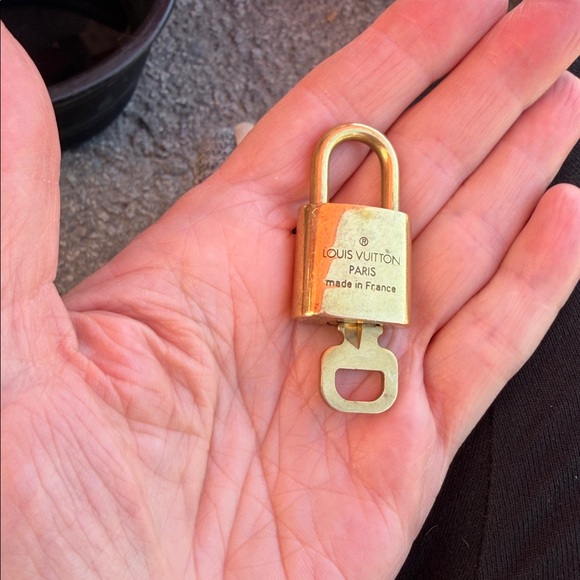 Authentic “Louis Vuitton” lock 🔐 and Key - Picture 2 of 4